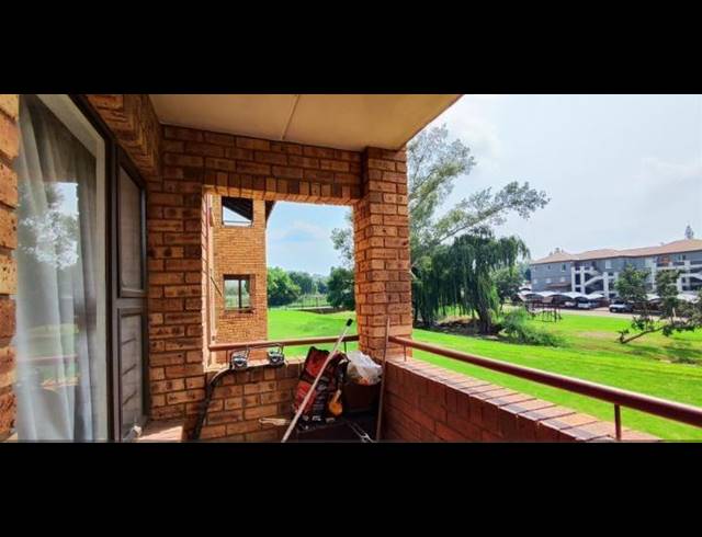 2 BEDROOM APARTMENT FOR SALE IN CASTLEVIEW